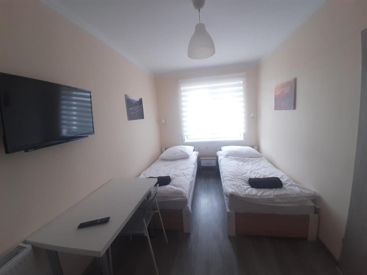 Tropikalna Odnowa Panzió Falkowo Kültér fotó