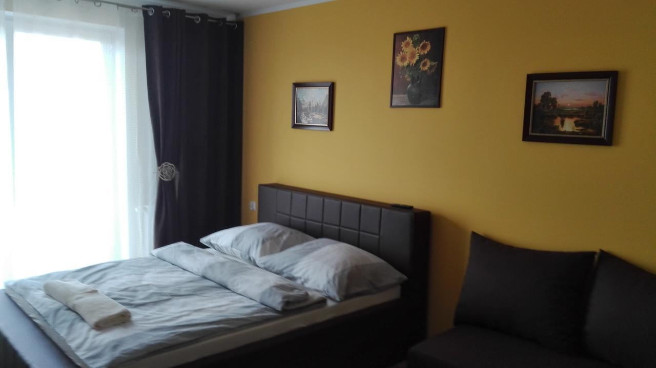 Tropikalna Odnowa Panzió Falkowo Kültér fotó