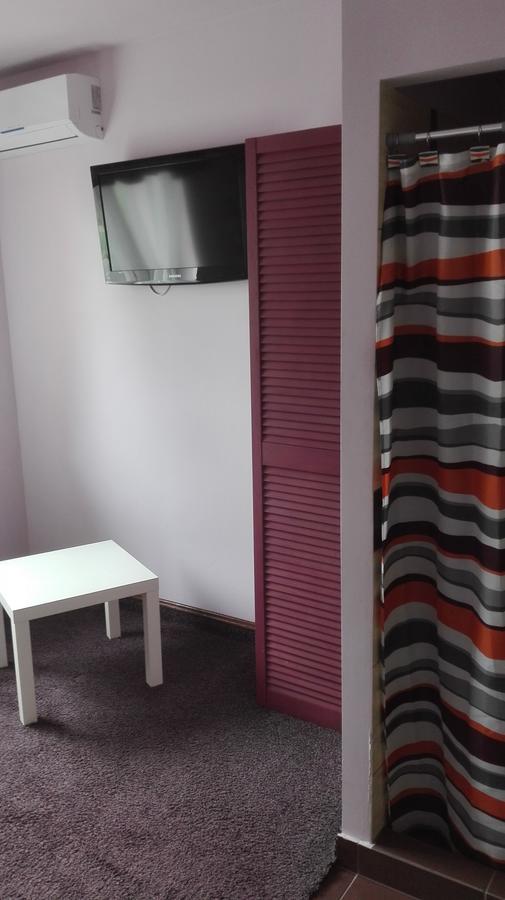 Tropikalna Odnowa Panzió Falkowo Kültér fotó